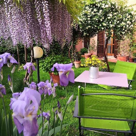 Al Giardino Di Alice Bed & Breakfast Perugia Eksteriør bilde
