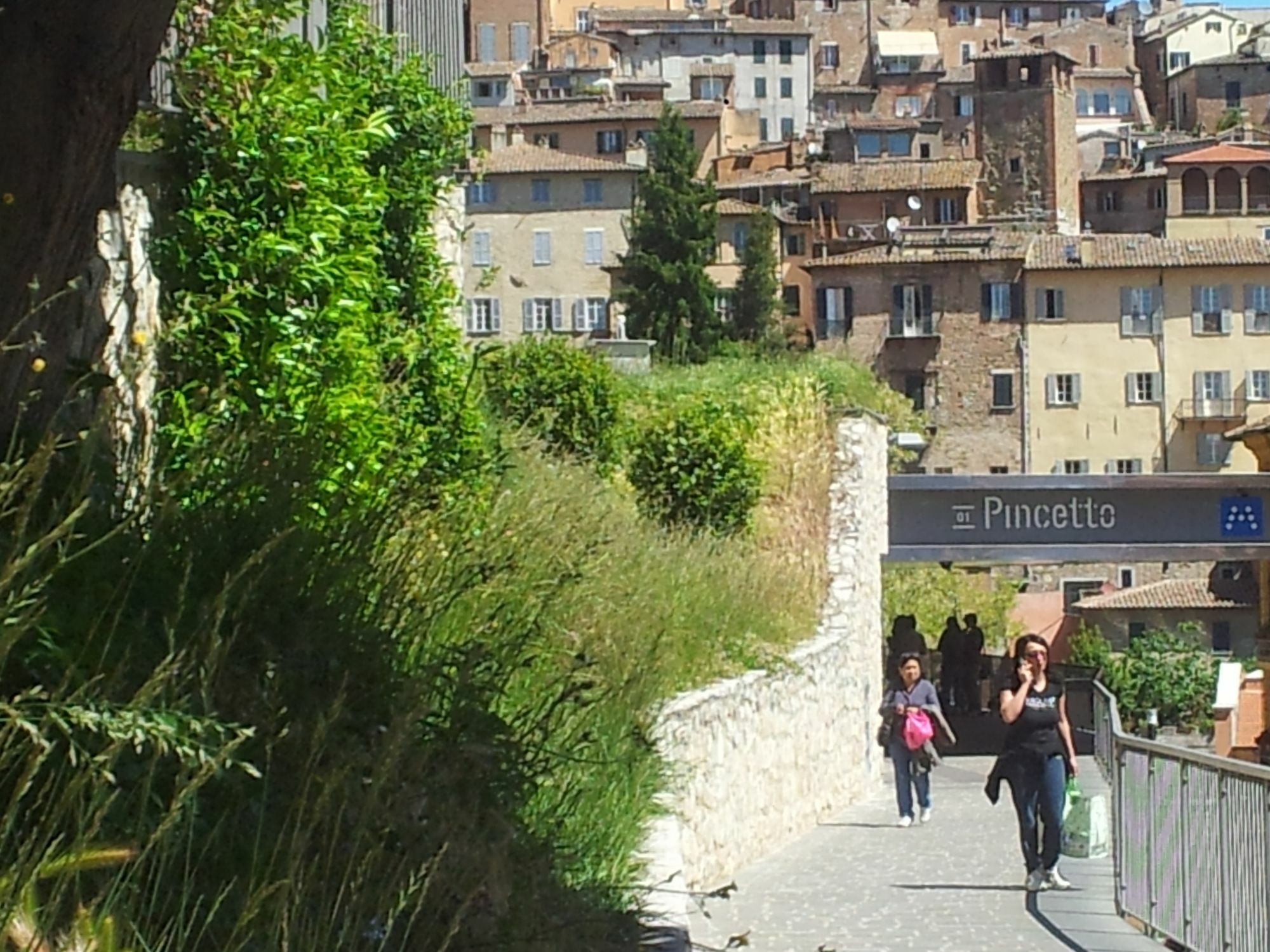 Al Giardino Di Alice Bed & Breakfast Perugia Eksteriør bilde