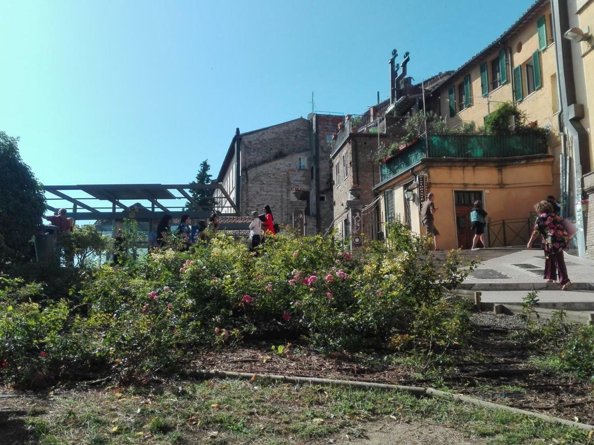 Al Giardino Di Alice Bed & Breakfast Perugia Eksteriør bilde